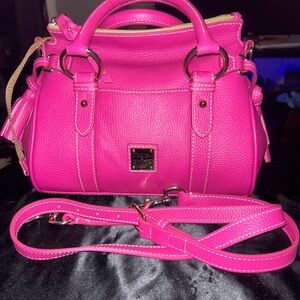 Dooney and bourke fushia satchel nwt
